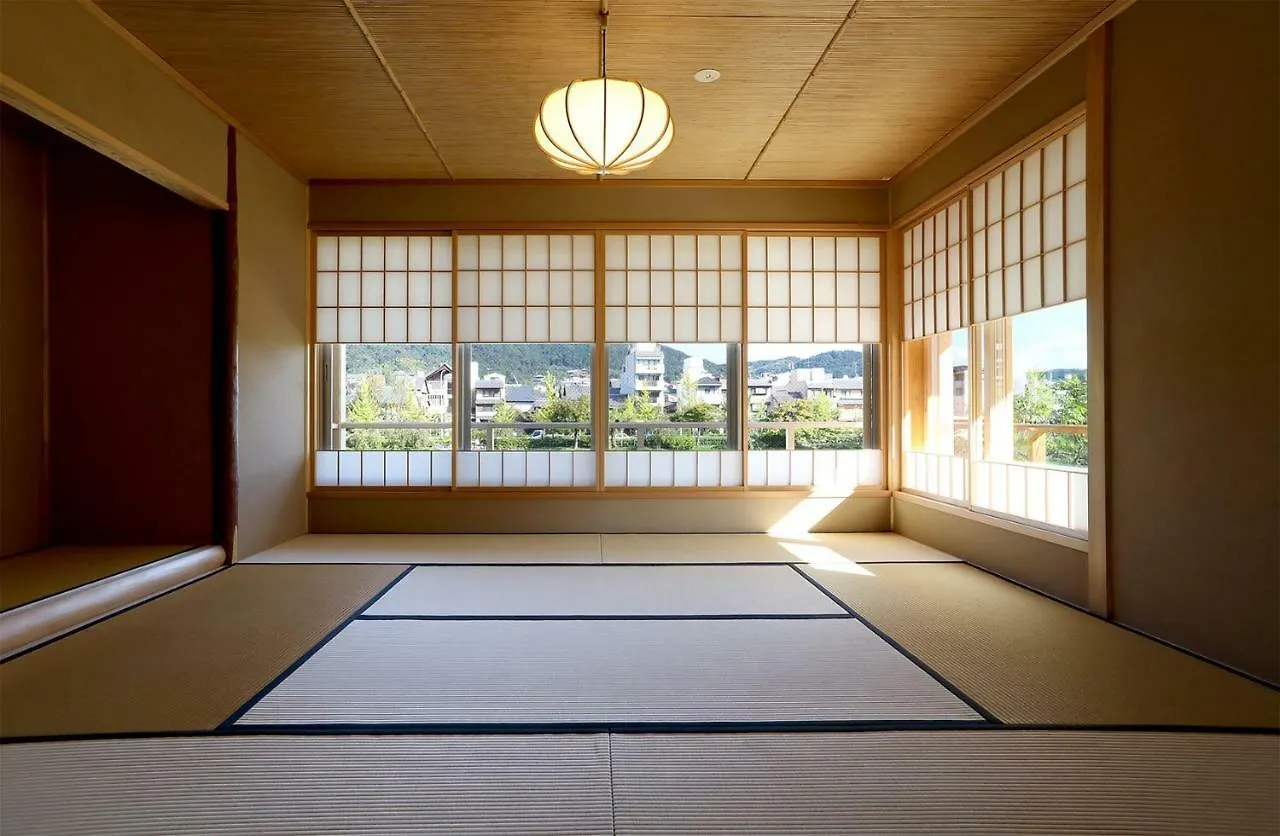 Maru Izumiyacho Villa Kyoto Japan